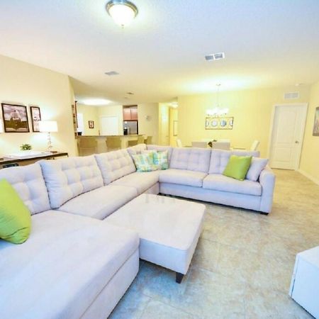 Make Memories With Your Family And Friends In This Beautiful Home 1014 Loughman Kültér fotó