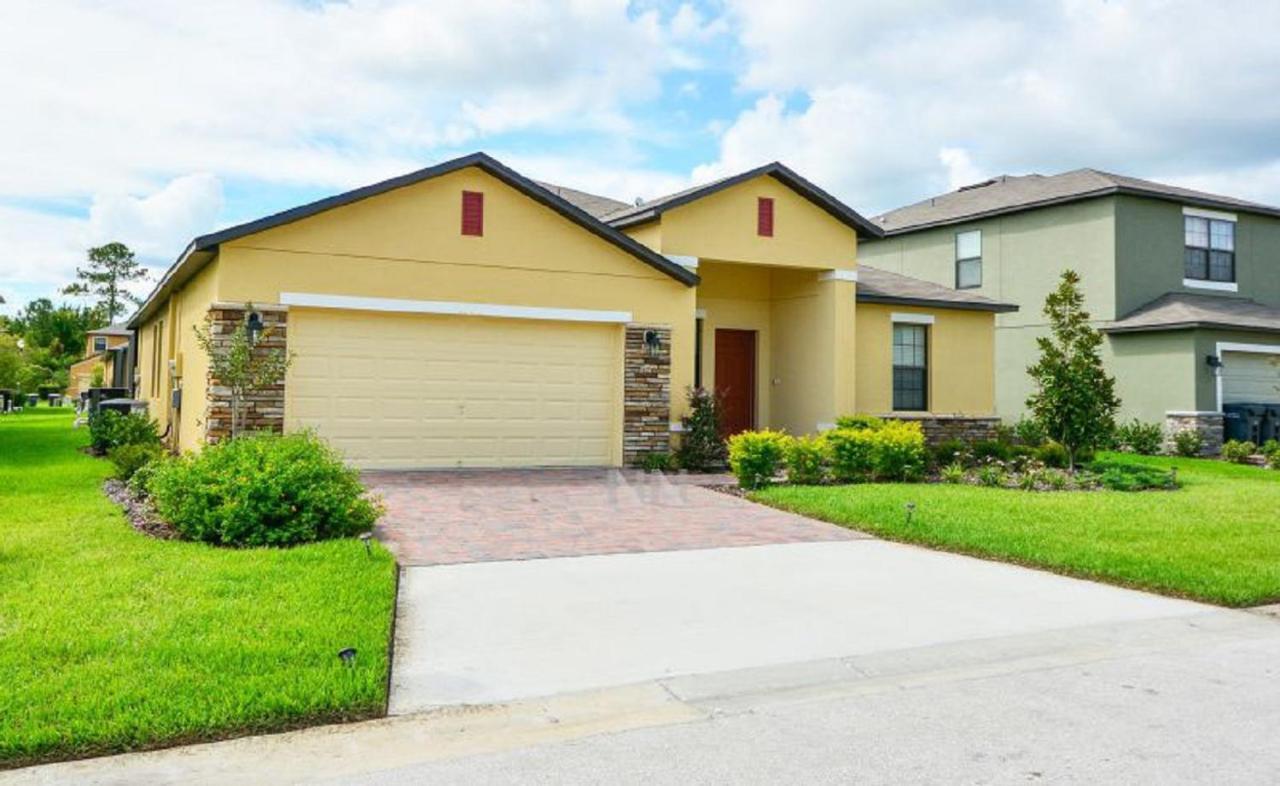 Make Memories With Your Family And Friends In This Beautiful Home 1014 Loughman Kültér fotó