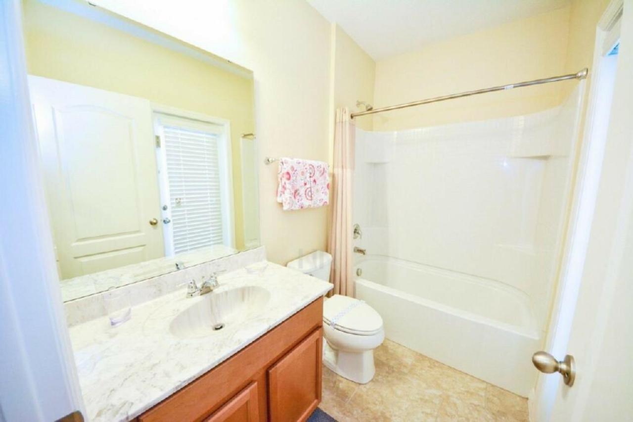 Make Memories With Your Family And Friends In This Beautiful Home 1014 Loughman Kültér fotó